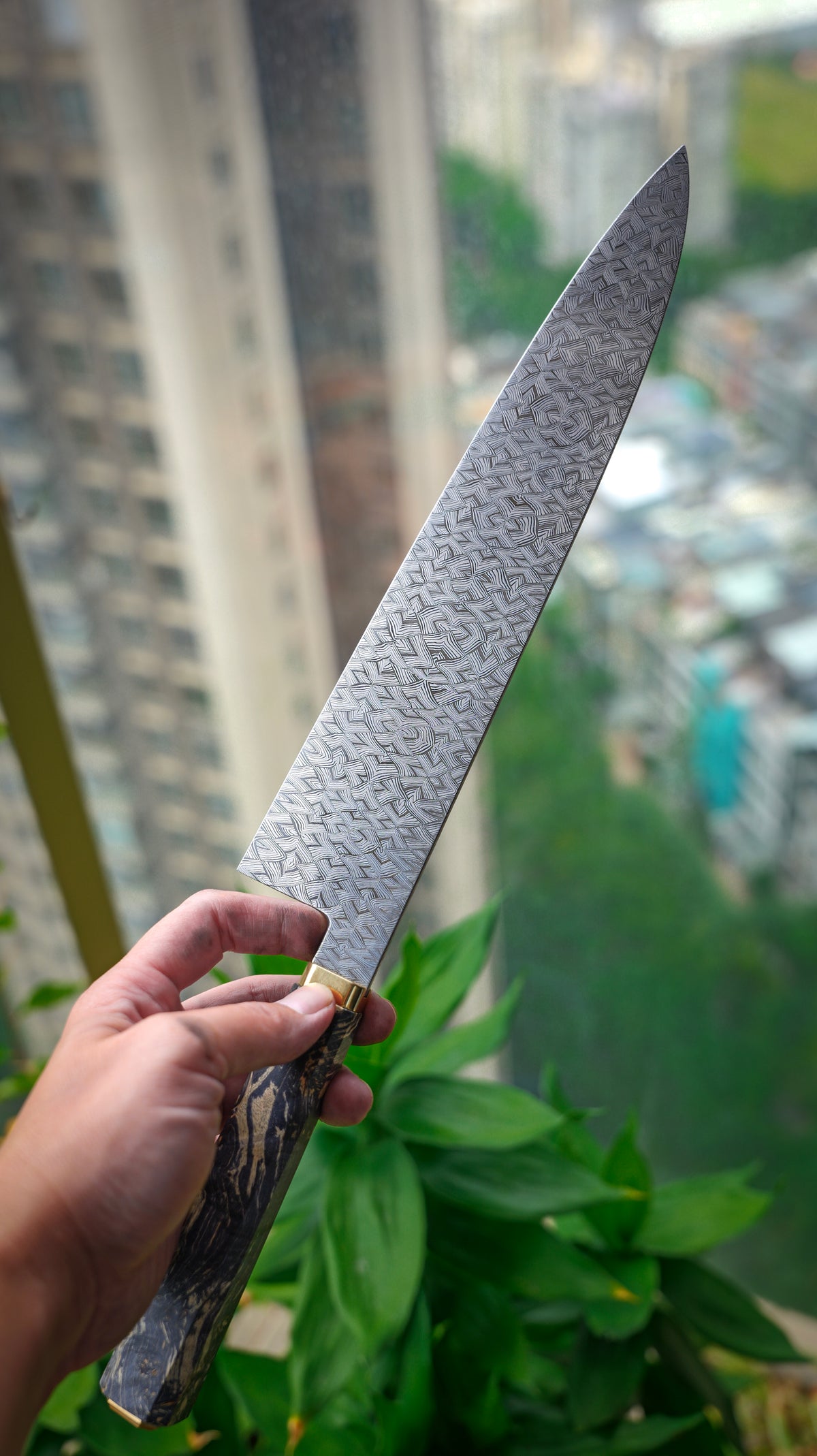 mosaic-pattern Damascus 270MM GYUTO